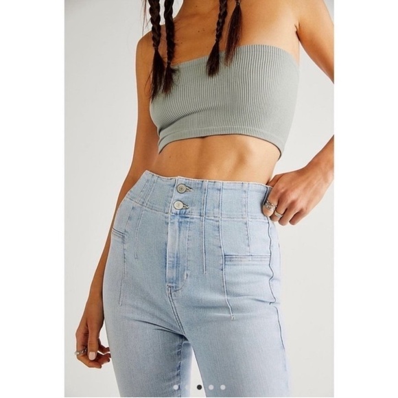 Free People We the Free Jayde Flare Jeans High Rise Wide Leg Light Wash Size 30 - Picture 4 of 12